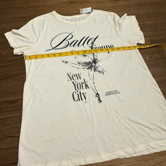 Ballet Troupe NYC Boyfriend Graphic Tee - Picture 7 of 12